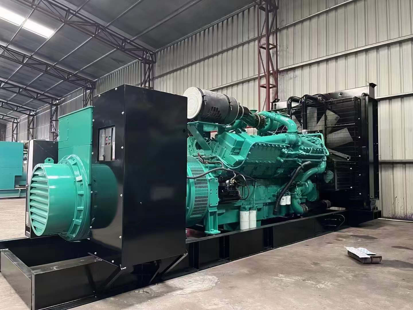 噶尔如何降低 800kW 柴油发电机输出电流的波动？