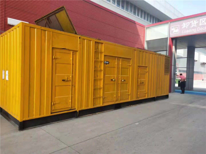 噶尔国内外发电机组租赁合同在明确设备维护责任方面有哪些不同做法？